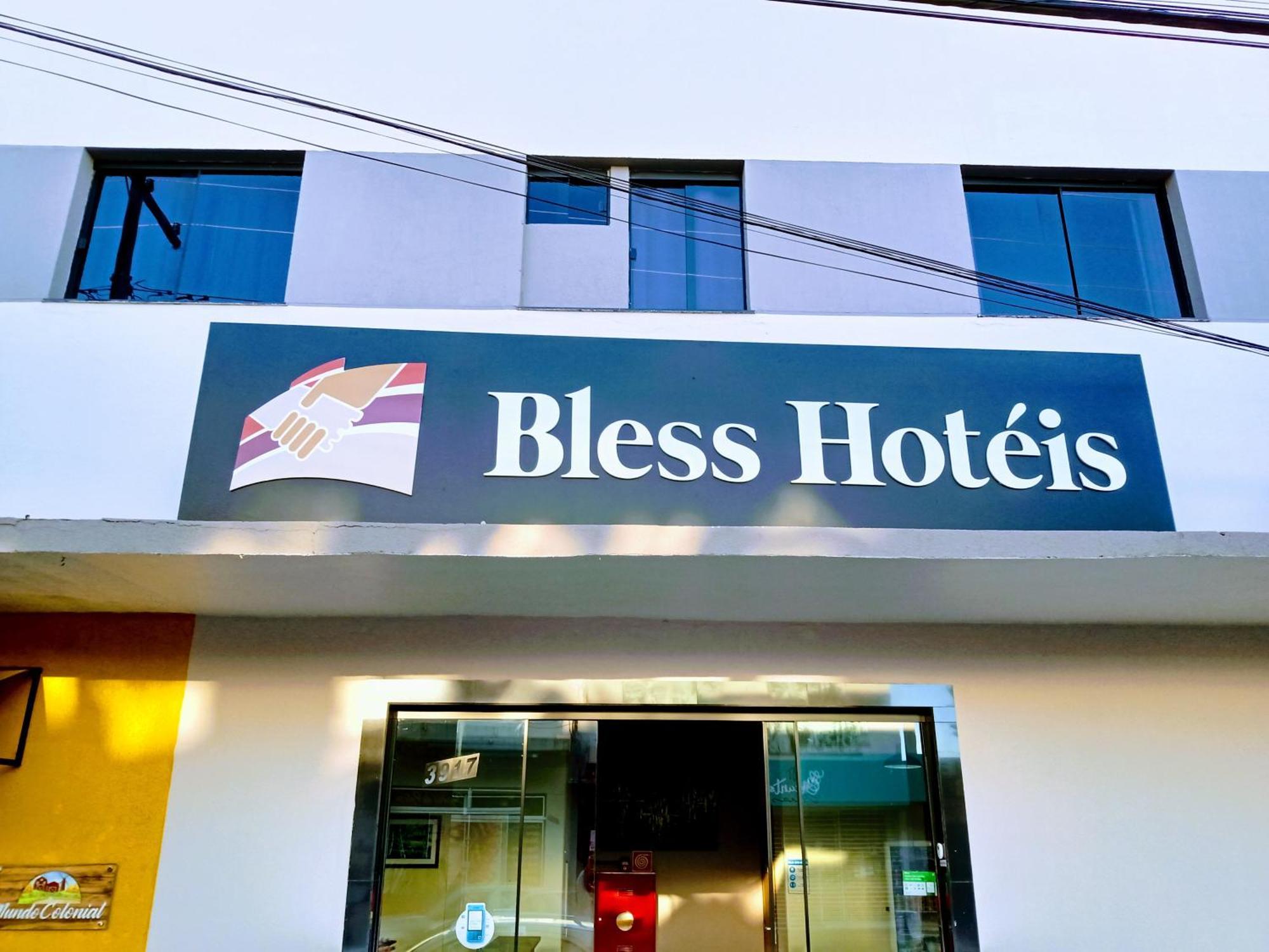 Hotel Bless カスカヴェウ エクステリア 写真